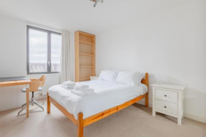 Stylish 2BD Flat w Balcony Heart of King's Cross
